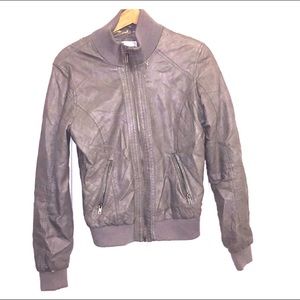 Gray vegan leather bomber M